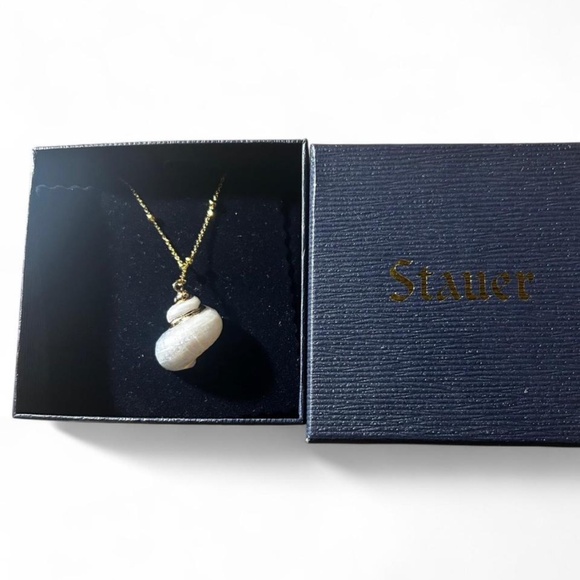 necklace - Picture 1 of 3